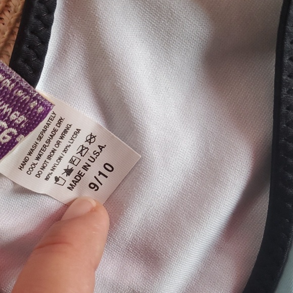 NWT Pan Duce bikini bottoms. Size 9/10 - Picture 3 of 4